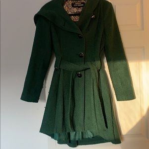 Green duster coat